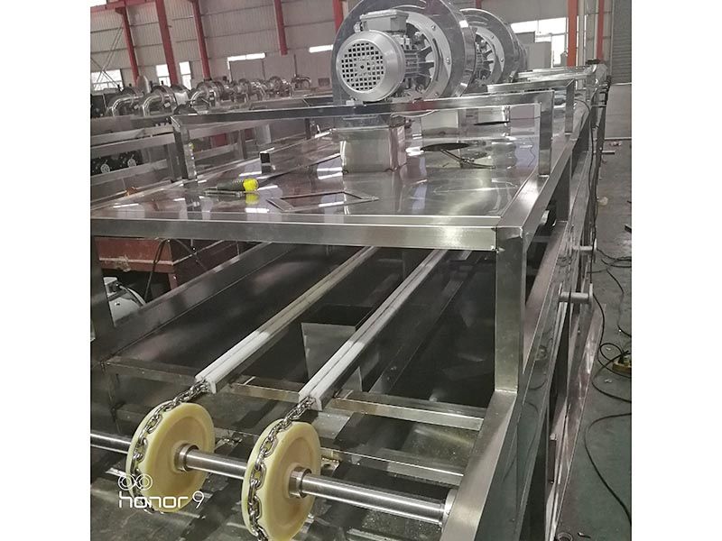 烤盤清洗消毒烘干機(高分子導(dǎo)軌輸送系統(tǒng))